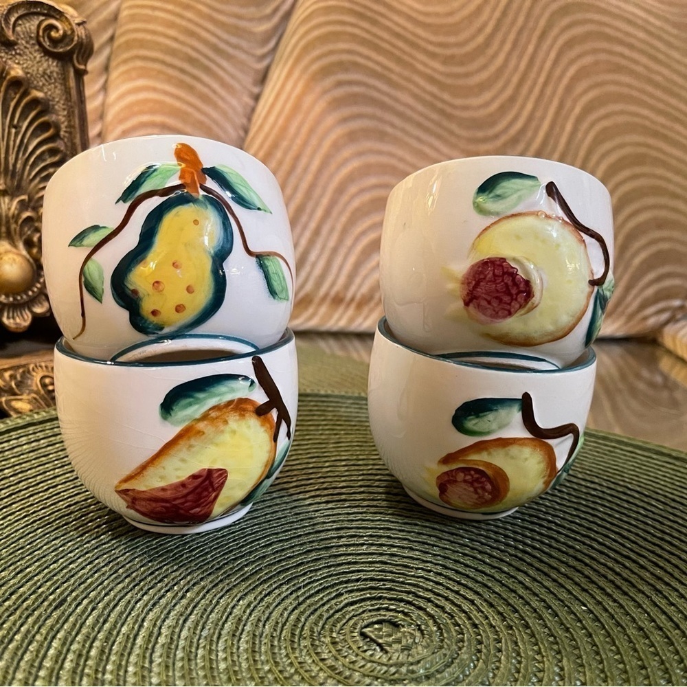 Antique Vintage Ceramic Porcelain Hand Painted Set 4 Tea Saki Cups